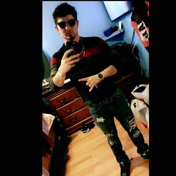 Meet your Posher, Xander - Picture 1 of 1